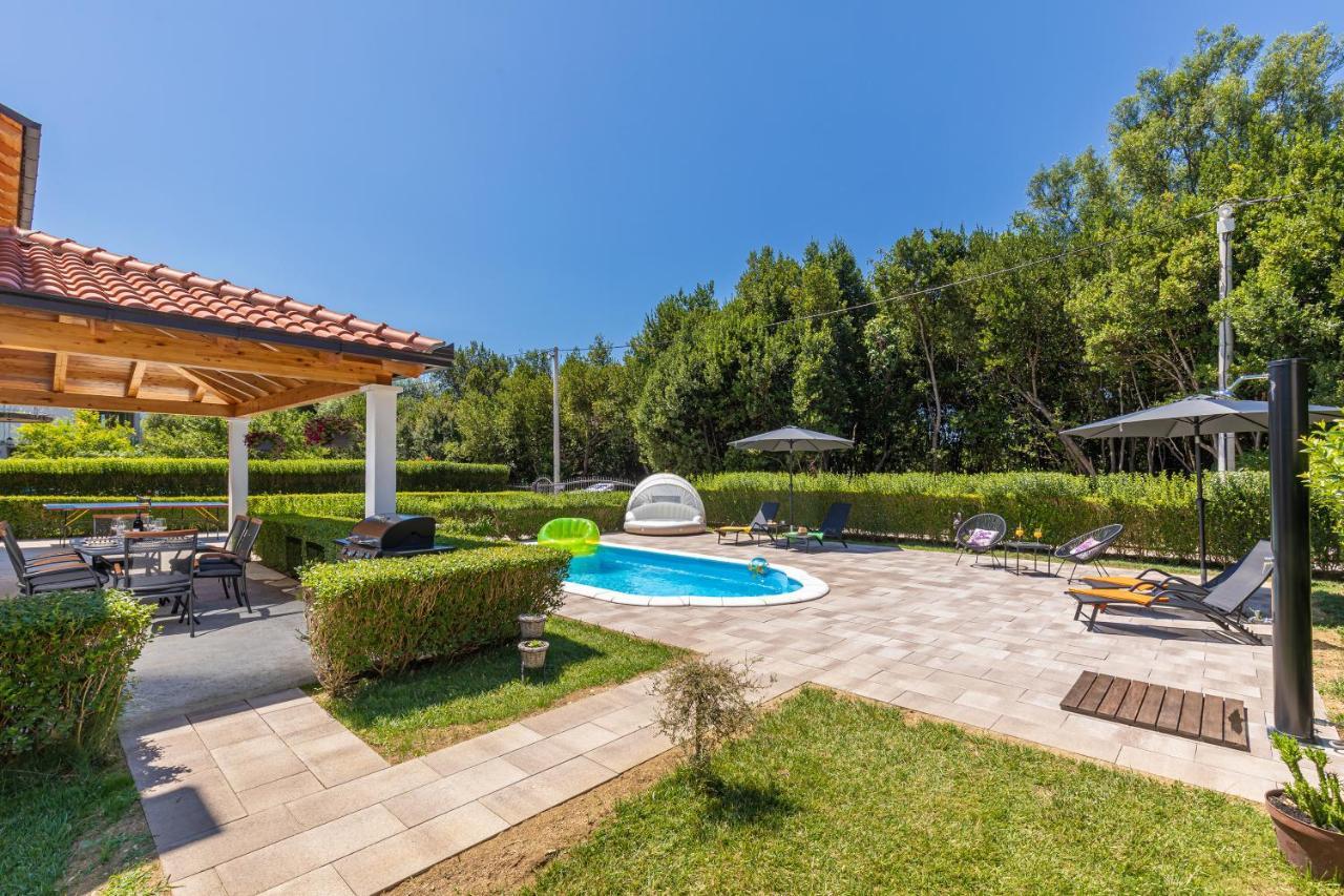 Green Paradise With Swimming Pool Gruda Exterior foto